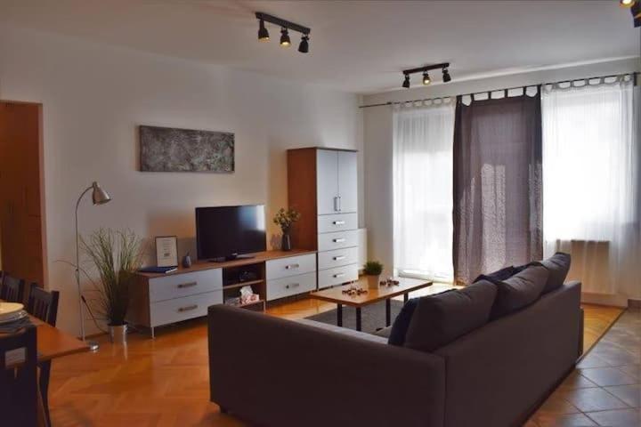 Cosy Apartment In Budapest Downtown With Free Garage Parking Екстер'єр фото