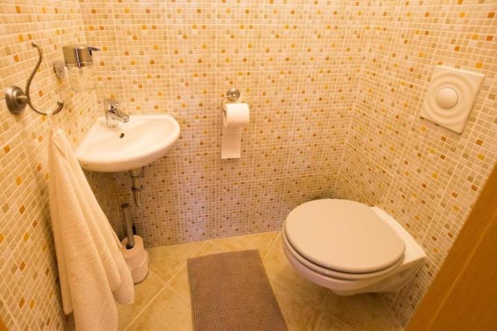 Cosy Apartment In Budapest Downtown With Free Garage Parking Екстер'єр фото